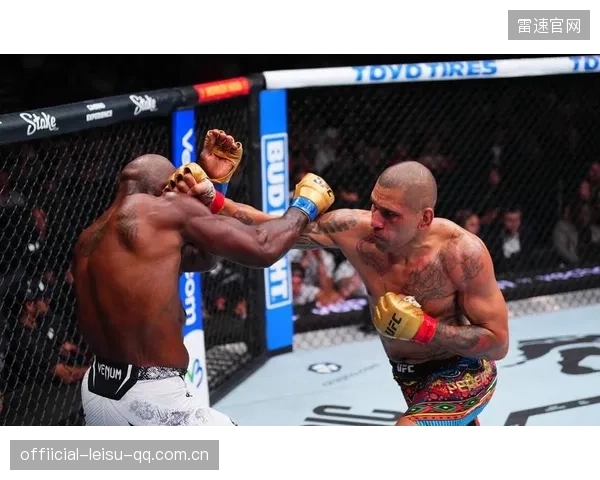 佩雷拉：从“七场合同锁定未来”到真正的退役——UFC战场的传奇与选择